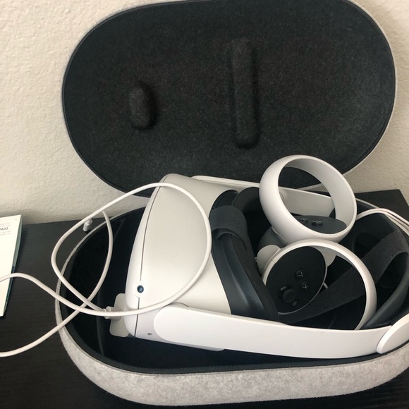 Oculus quest 2 - Picture 3 of 3